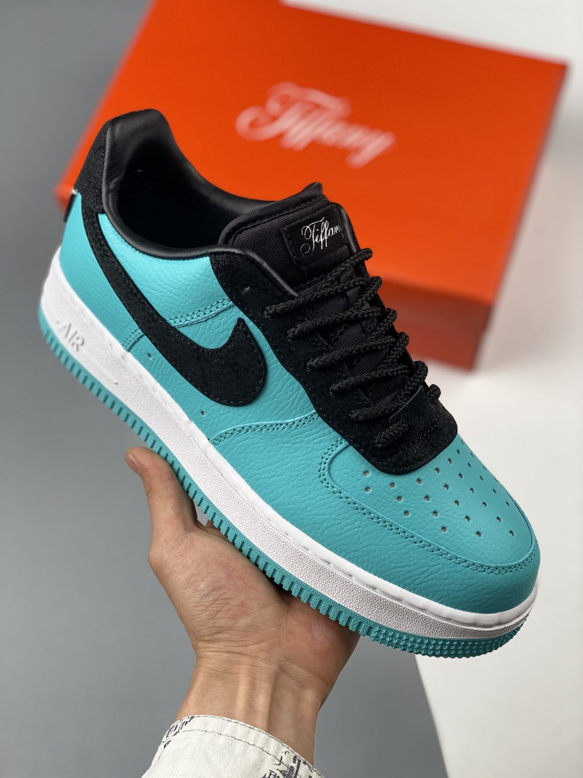 Tiffany & Co. x Nike Air Force 1 Low Aqua Black White