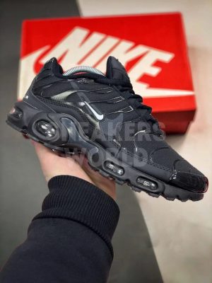 Nike Air Max Plus Black