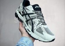 Asics Gel Kahana 8 White Black