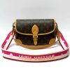 Сумка Louis Vuitton Monogram Canvas Diane Bag M46049