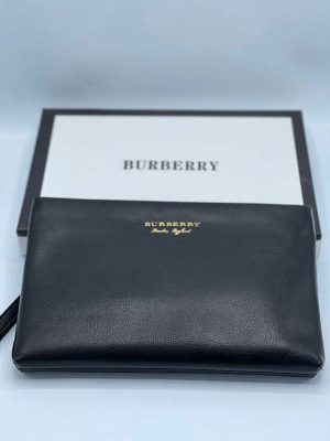 Burberry клатч