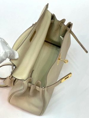 photo_2023-02-21_22-43-35.1200x1200-300x400 Сумка Chanel 19 Handbag Lambskin большого размера