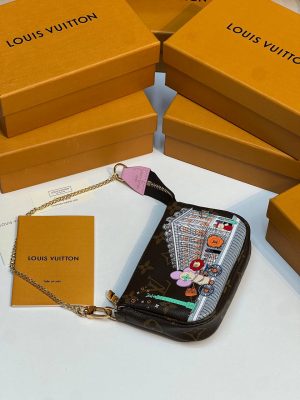 Клатч Louis Vuitton Mini Pochette Accessoires Vivienne Holidays 2022