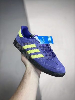 adidas-whalley-spezial-active-purple-yellow-1-300x400 Кроссовки Adidas Ozelia White Blue