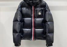 Пуховик Moncler Montbeliard черный