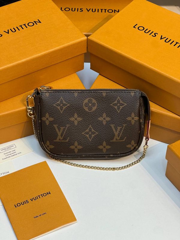 Клатч Louis Vuitton Mini Pochette Accessoires Monogram