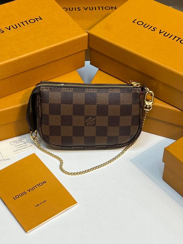 Клатч Louis Vuitton Mini Pochette Accessoires Damier Ebene