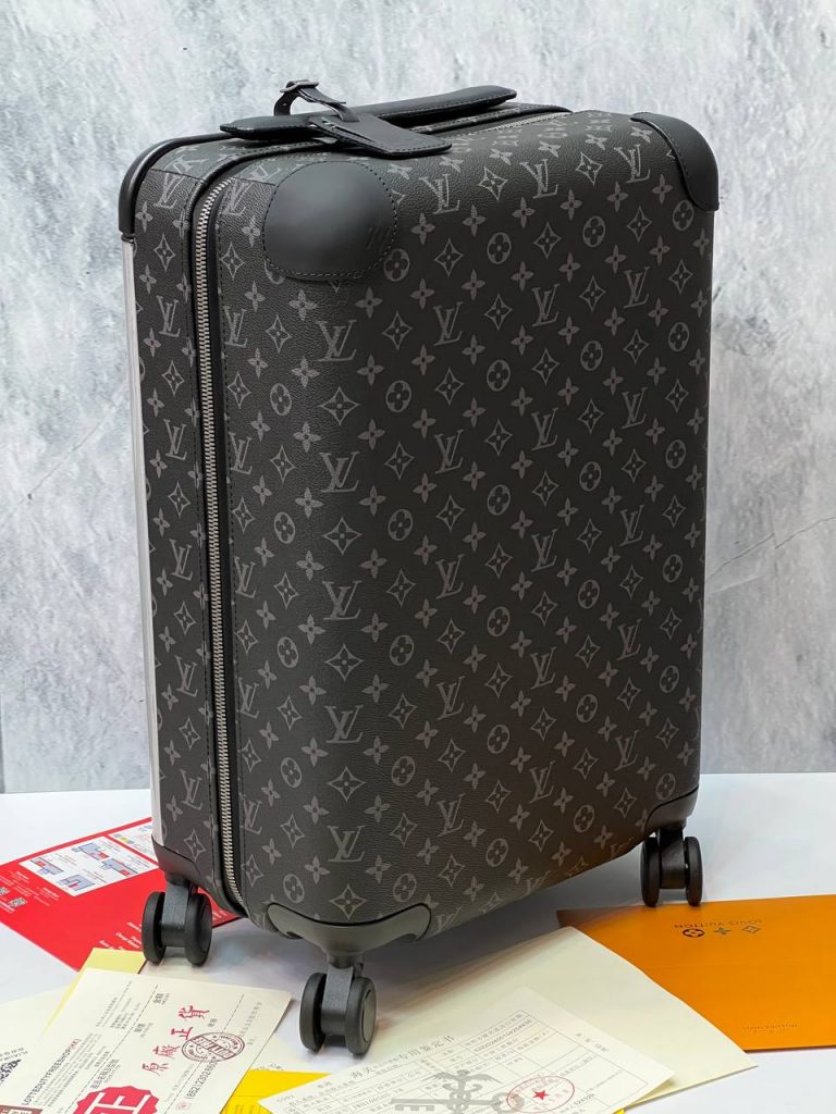 Чемодан Horizon 55 Louis Vuitton Monogram Eclipse Canvas