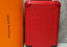 Чемодан Louis Vuitton LV Horizon 55 Epi Leather Red