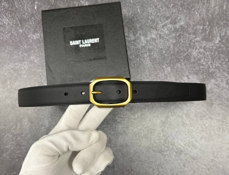 Yves Saint Laurent YSL SAINT LAURENT Тонкий ремень с пряжкой Frame из гладкой кожи