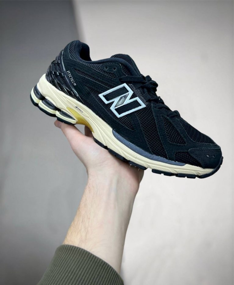 New Balance 1906R Black Taupe