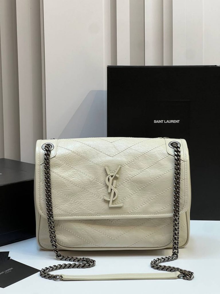 Yves Saint Laurent Сумка SAINT LAURENT YSL Niki MEDIUM В ВИНТАЖНОЙ КОЖЕ BLANC VINTAGE Silver