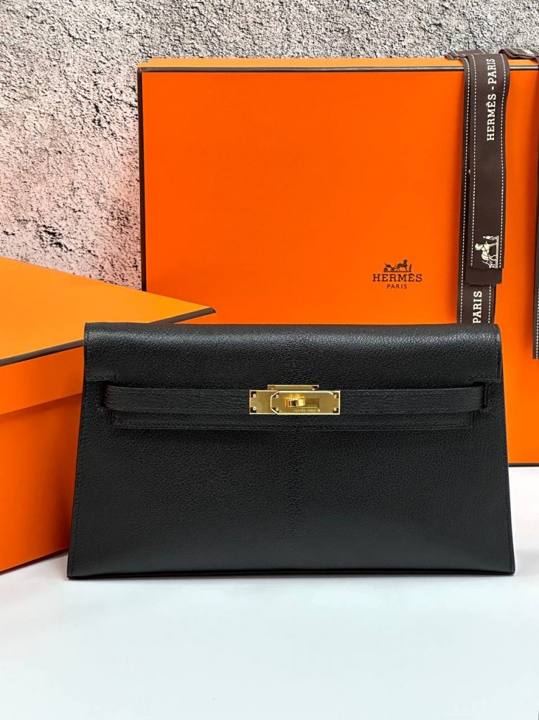Hermes Сумка Hermès Black Chevre Kelly Elan Gold Hardware