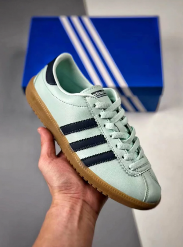 Adidas Bermuda Ash Green & Collegiate Navy CQ2783