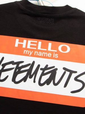 Футболка VETEMENTS My Name is VETEMENTS T-Shirt in Black