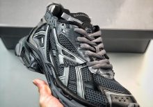 Balenciaga Runner Dark Grey Black 677403 W3RBR 1515