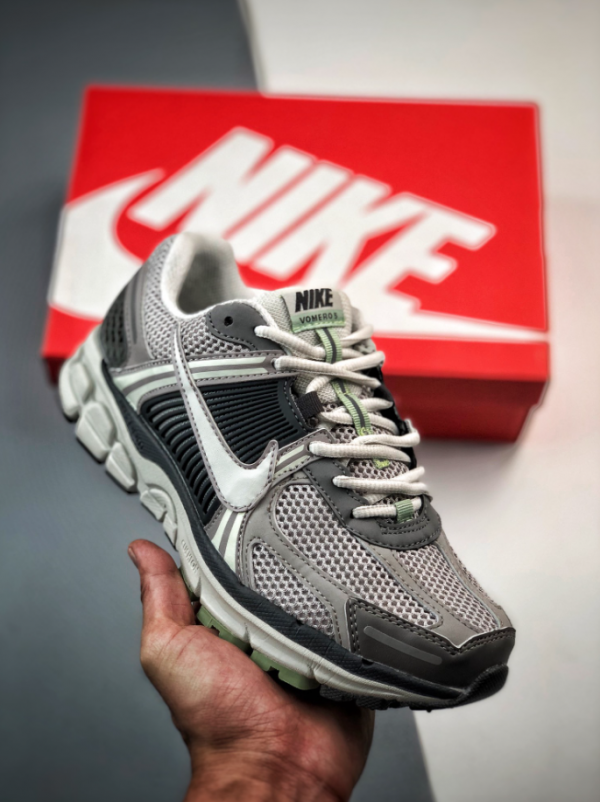 Nike Zoom Vomero 5 Cobblestone Flat Pewter FB8825 001