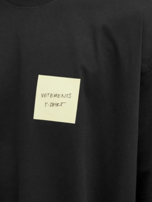 Футболка VETEMENTS Sticker Logo T-Shirt Black