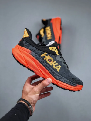 Hoka Challenger ATR 7 Black Orange