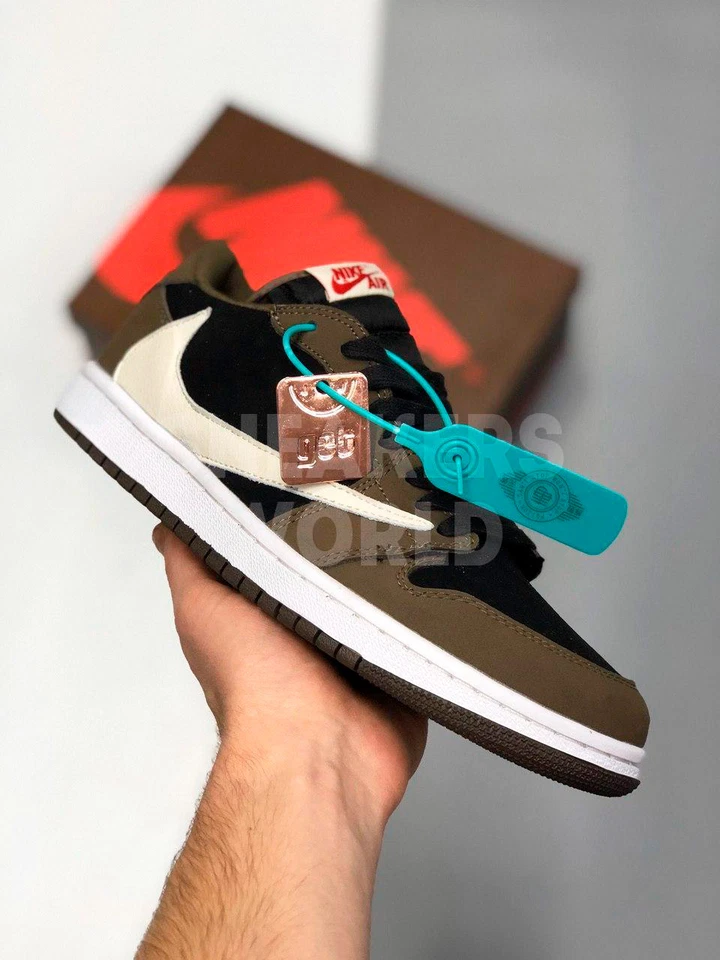 Nike Air Jordan 1 Low x Travis Scott