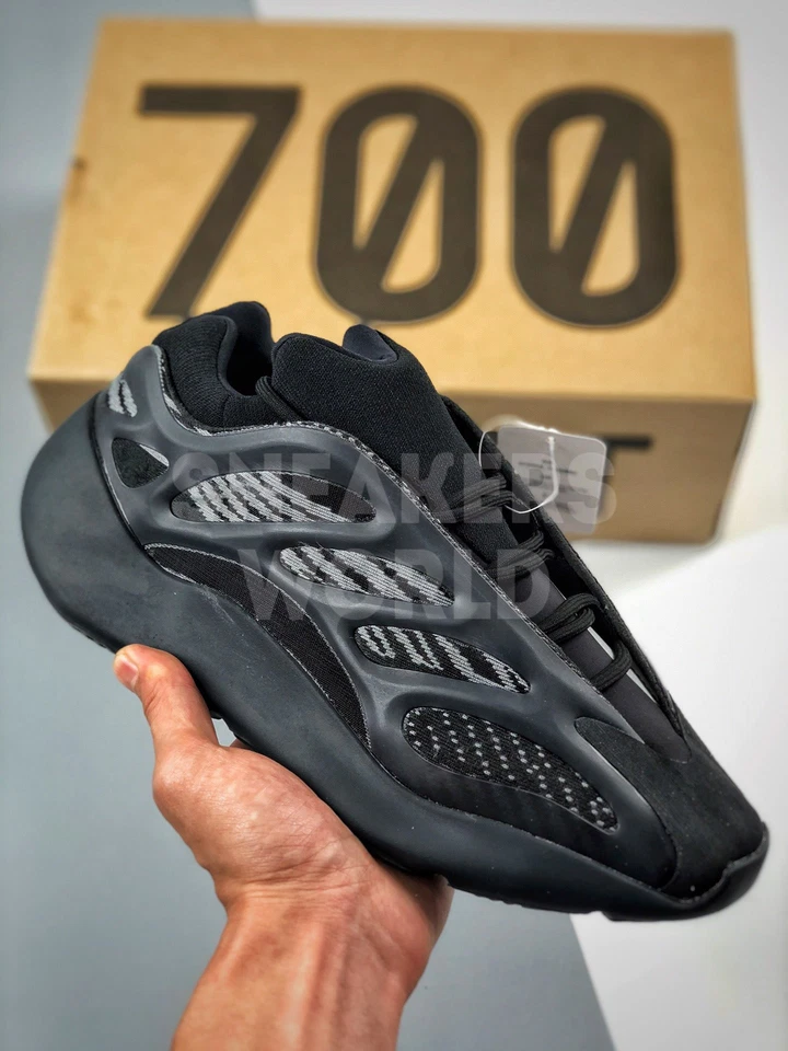 Adidas Yeezy 700 V3 Alvah H67799