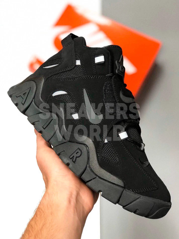 Nike Air Barrage Mid QS черные