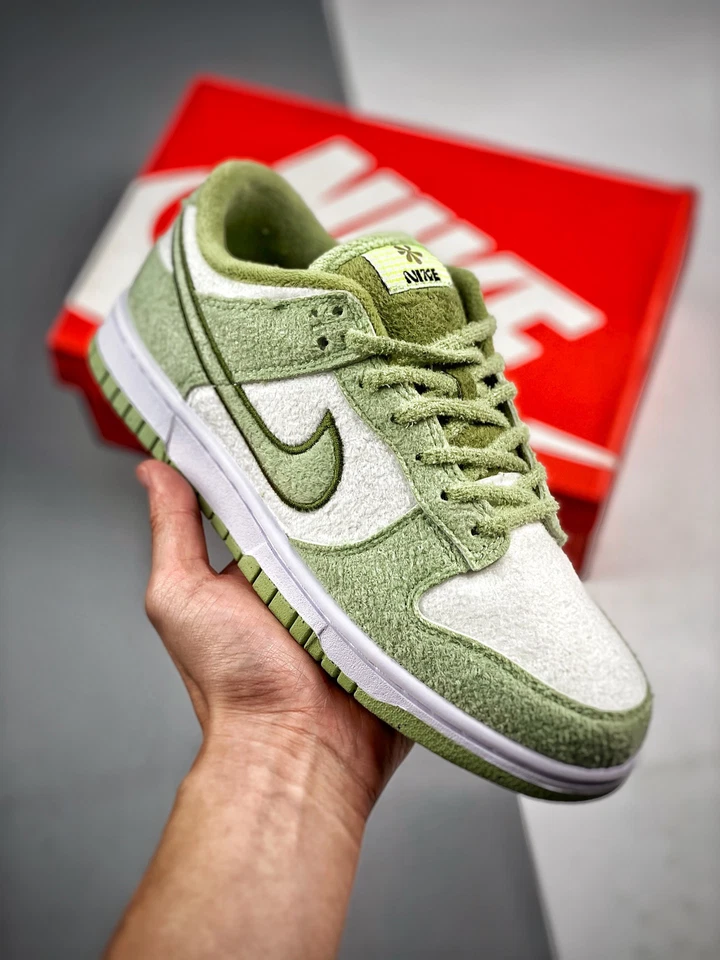 Nike Dunk Low SE Fleece Pack Honeydew