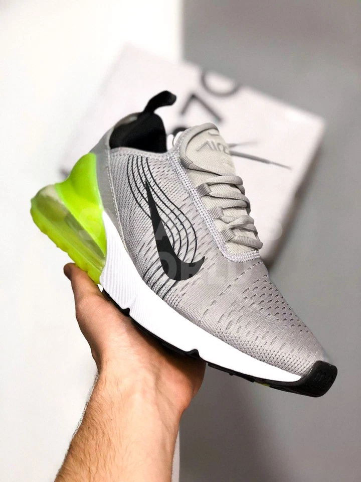 Nike Air Max 270