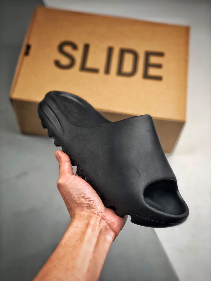 Adidas Yeezy Slide Soot