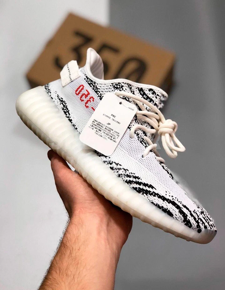 Adidas Yeezy Boost 350 V2 Zebra