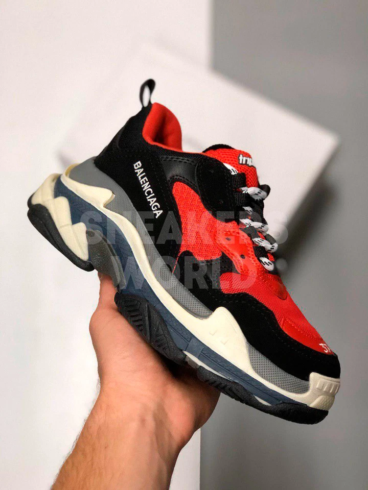 Balenciaga Triple S красные