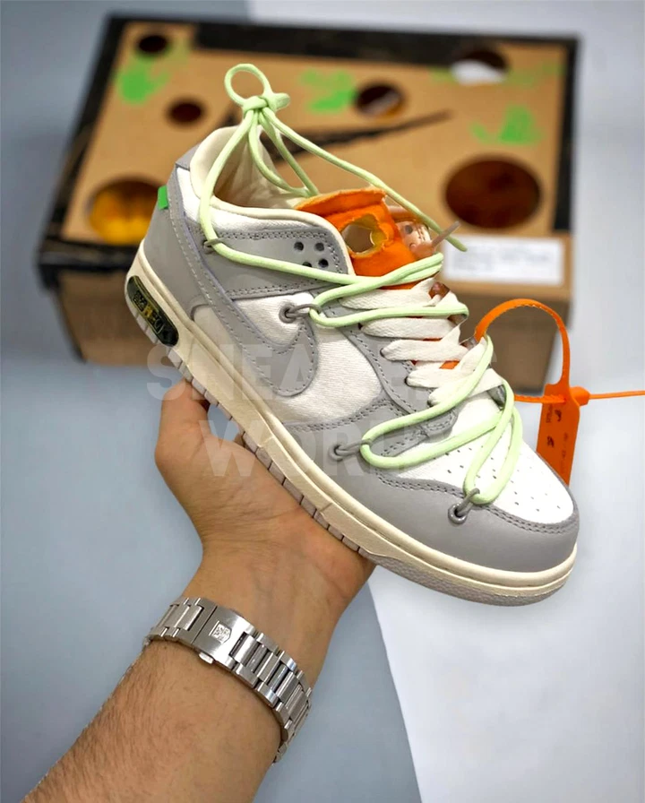 Nike Dunk Low x Off-White 33 of 50