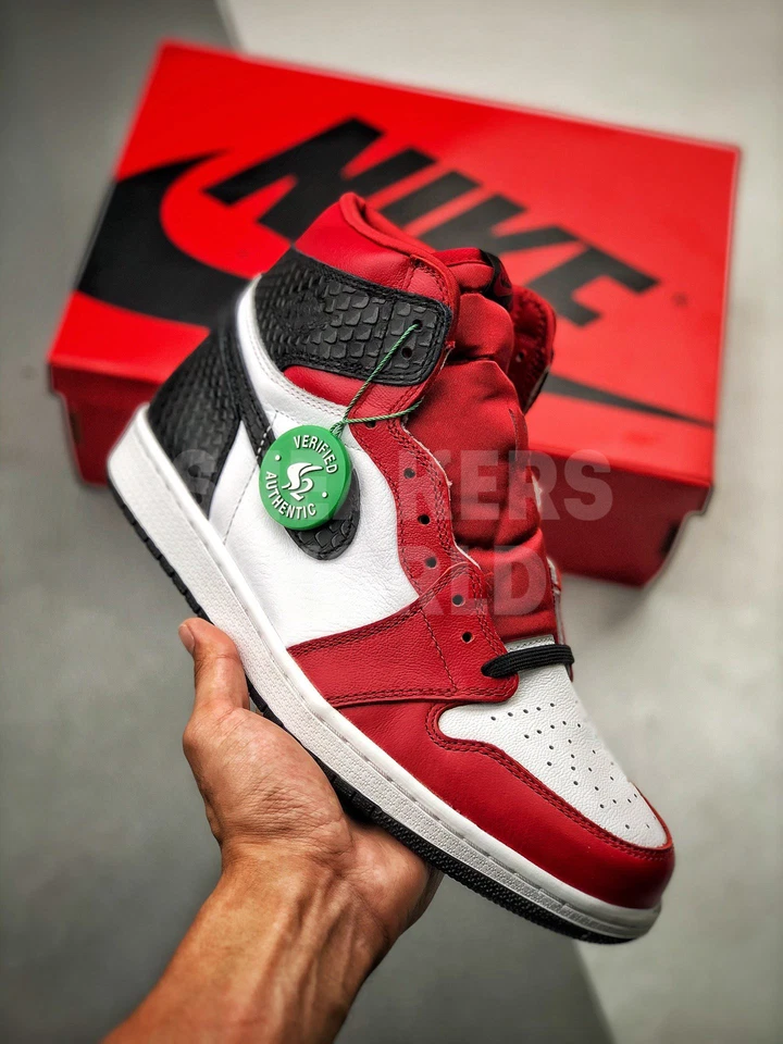 Air Jordan 1 High OG Satin Red
