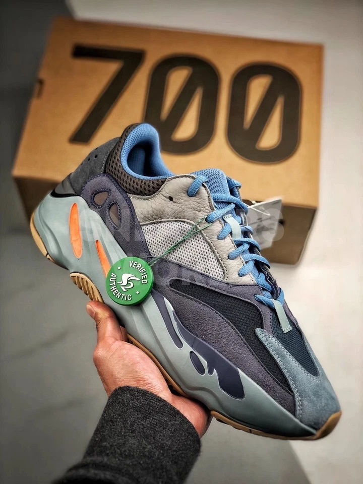 Adidas Yeezy 700 Carbon Blue
