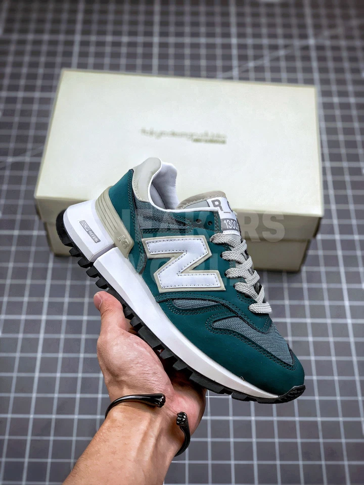 New Balance 1300