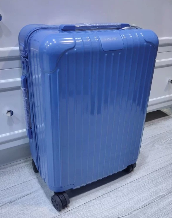 Чемодан Rimowa Essential Blue