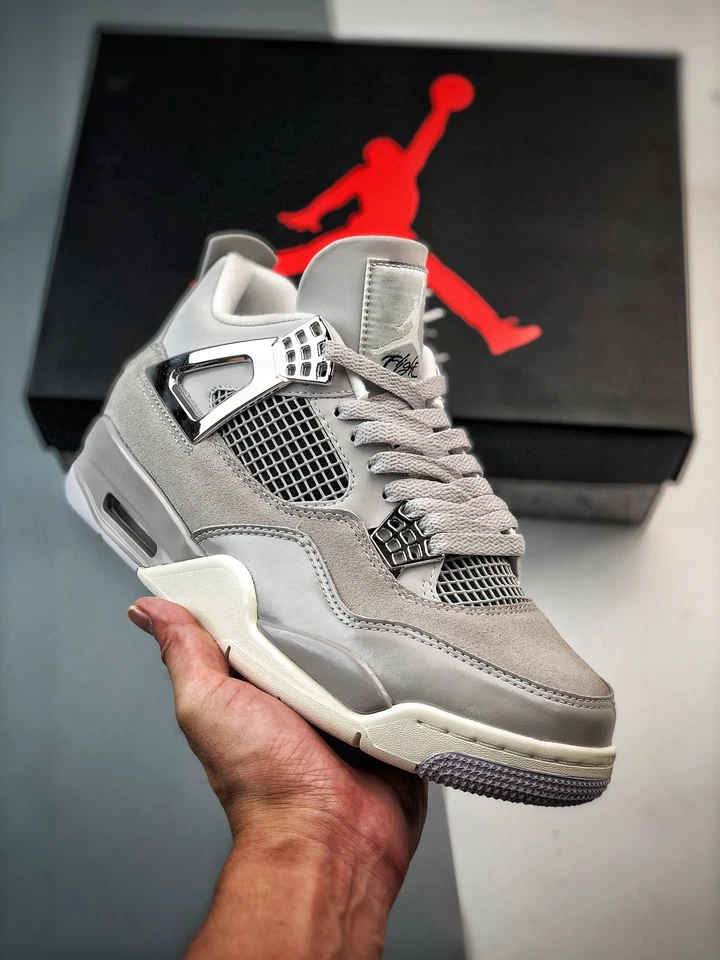 Nike Air Jordan 4 Retro WMNS Frozen Moments