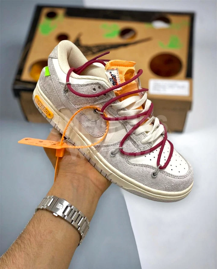 Nike Dunk Low x Off-White 35 of 50