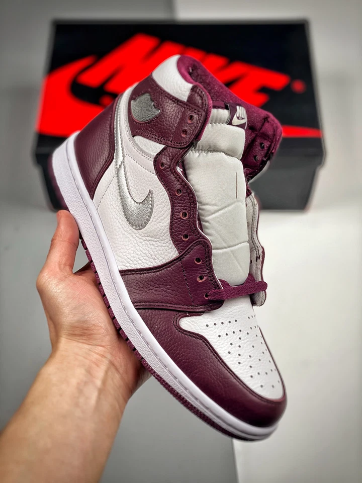 Air Jordan 1 High OG Bordeaux