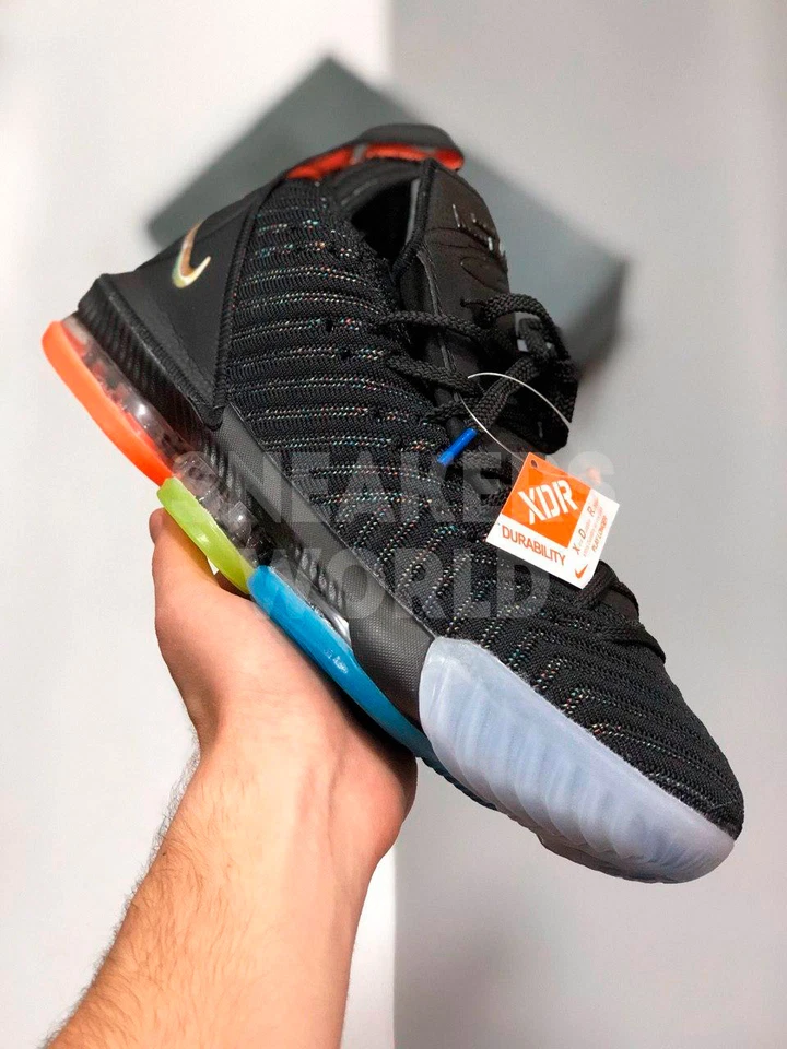 Nike Lebron 16