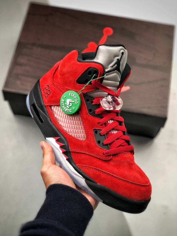 Nike Air Jordan 5 Retro Raging Bull