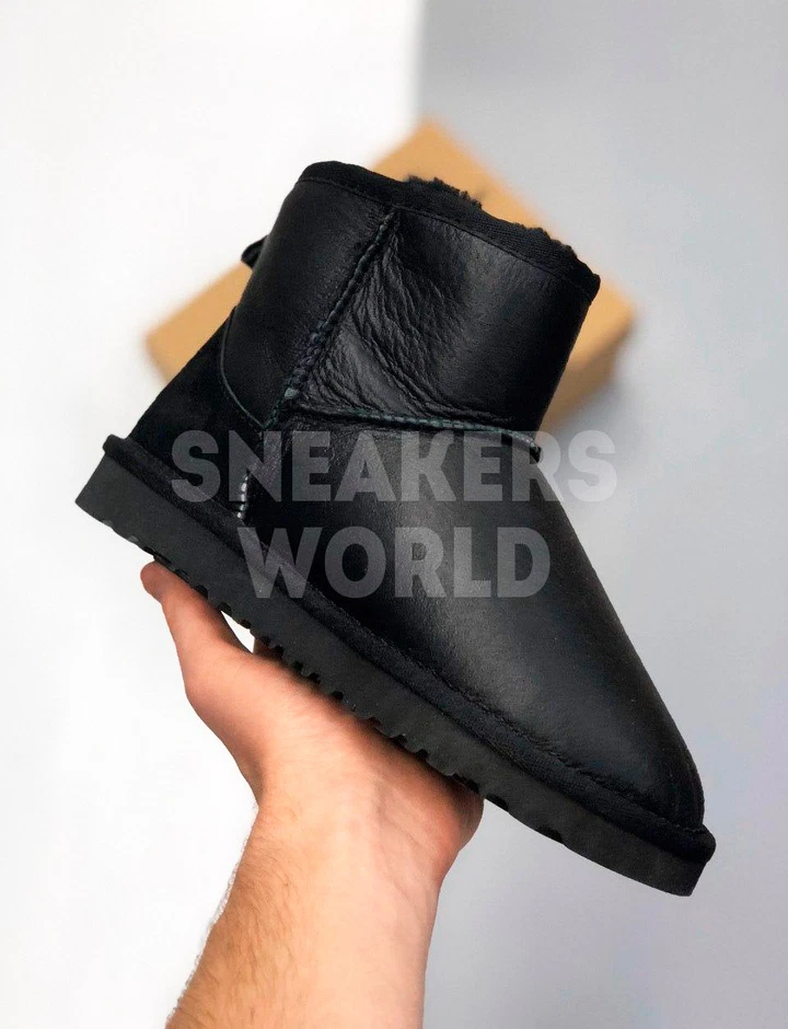 Угги UGG Australia mini metallic черные